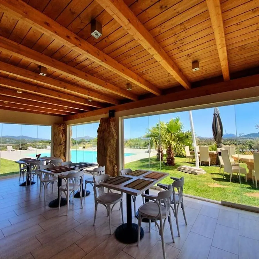 Resort Hotel Botanic Golf Sacuba Enas Italy
